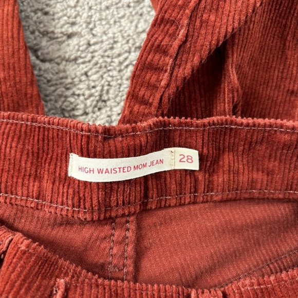 Levi's Women's Size 28 Brown Corduroy High Waisted Mom Jean - Picture 2 of 6